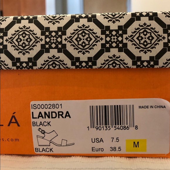 NWOT ISOLA shoes, size 7 1/2 - Picture 6 of 6